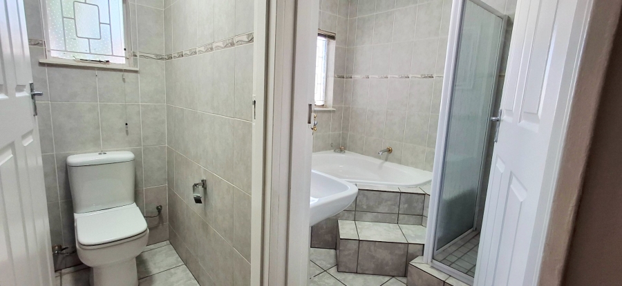 4 Bedroom Property for Sale in Bayswater Free State